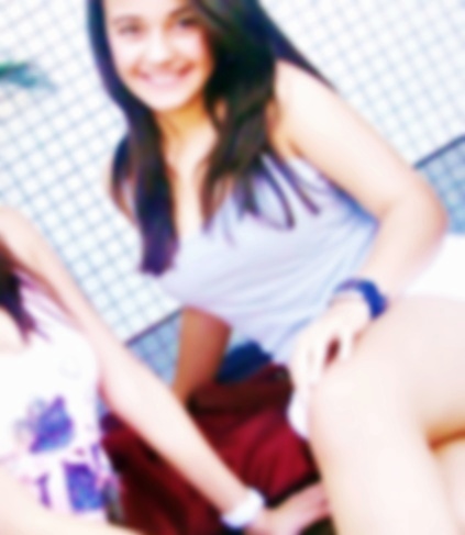oooi estou te seduzindo ?
Uma girl de 14 anos, sou Colíria da @Top_Coliris e @UniaoColirios, AMO Colírios . Follow me ?  HAHA *-*