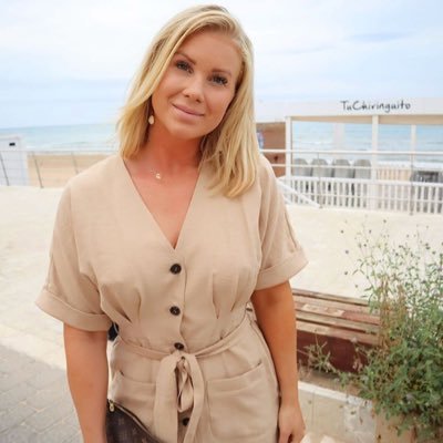 Anna by name, single never married no kids ,honest sincere ,easy going ,religious,love all outdoor fun, Jesus is my personal lord and savior i love HIM