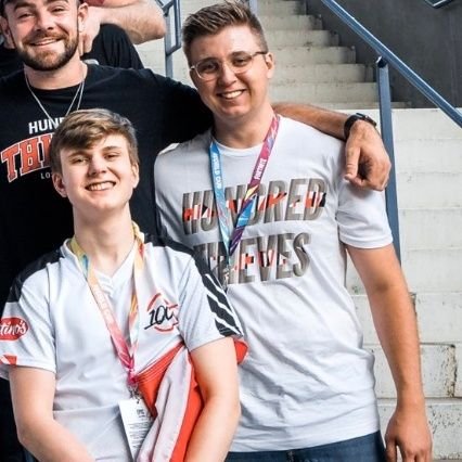 https://t.co/ox2SfkTNCW
-IUPUI Overwatch-Coach
-Elevate's Brother, crazy proud
-Victory requires payment in advance
-Disney intern2017