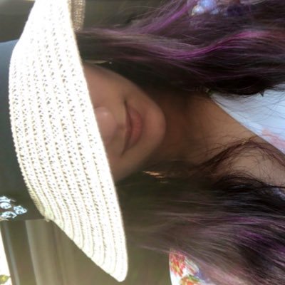 Leilawashere_'s profile picture. Bittersweet and guilty pleasures.