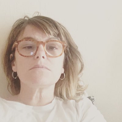 vivokcamard's profile picture. #feminist 👸🏻 // #woman 👰🏻👯👭// #mother #lesbianism🙇🏻🚶🏼🚶🏼💙// #anticapitalist #contrelepatriarcat