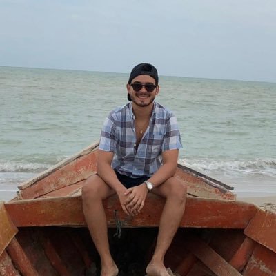 YirisBayterGtz's profile picture. 