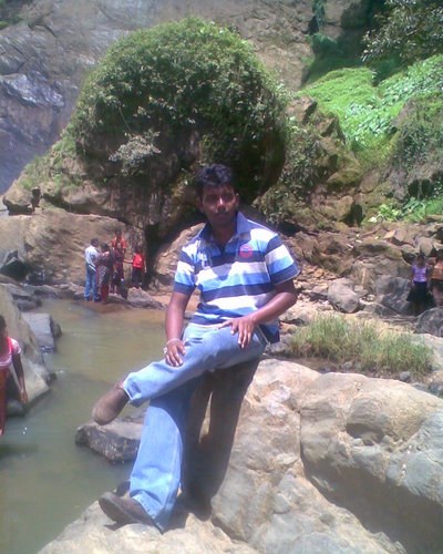 agalawatta1981's profile picture. Free looking person