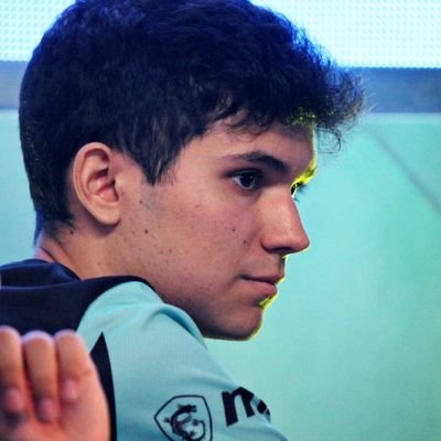 Jugador de Clash Royale. Top 13-16 ESWC Gamescom. 🥇 La Copa II. 🥇 Gamergy 2022.