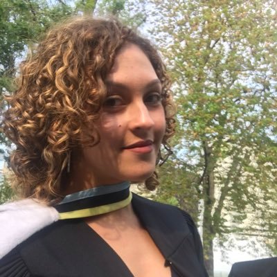 Climate change won’t wait for your centrist approach. She/They, #BlackLivesMatter #StopCultureDuViol. ex-Co-chair of @jndq and @ynd_jnd. Studying Law