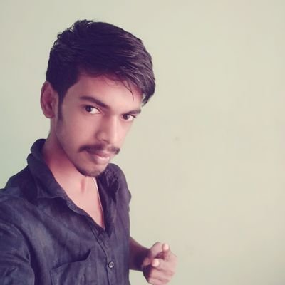 SakthiV32483032's profile picture. 