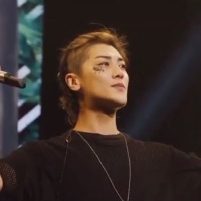 fm_724's profile picture. 