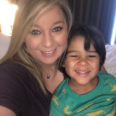 Boy 👦 mom. Adventurous, creative. Live in the moment. Teacher. Animal 🦒 lover and anything science 🧫! #lovehookedu