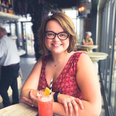 Works in Marketing in Publishing, likes writing, coffee addict & endometriosis fighter. Often found eating gluten free cake, surrounded by books.