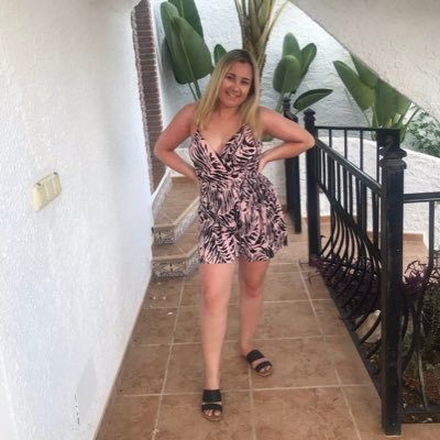 NiamhSamuela's profile picture. 