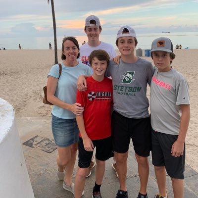 lonna_mayer's profile picture. 