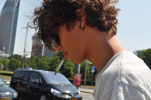 eksorcism's profile picture. i live in the rain