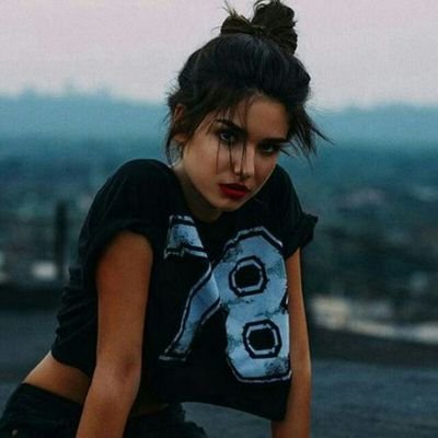 ⇣⁽😏 ₎ كـ تذكير فقط :لــــن يأتــي الزمـان بمثلٌــي !!وان اتئ فـهو طفلـي