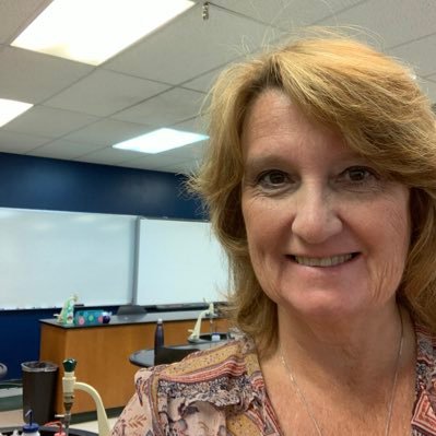 Hello, I’m Dr. Rowe and I will be teaching chemistry at POPCS! I am looking forward to a great school year! 😄👩🏼🔬🧪 ✝️