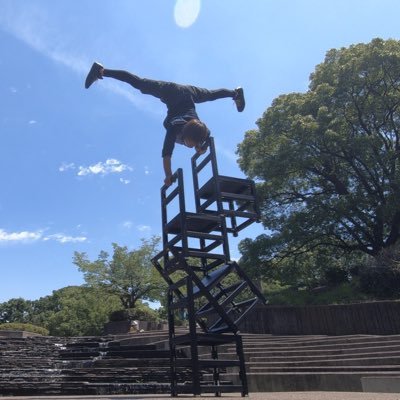 bokuyutaro's profile picture. ローラーボーラー演目(ジャグリングとローラーボーラーの連続時間)で日本人史上初のギネス記録認定者 / 大道芸ワールドカップ2019(ニューカマー部門)出場 / 行政書士事務所代表 / 練馬区議会議員選挙2023落選