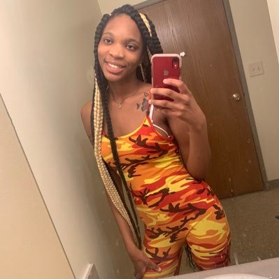 Mrscupcakes4's profile picture. sc: Lex_toosavage 💙