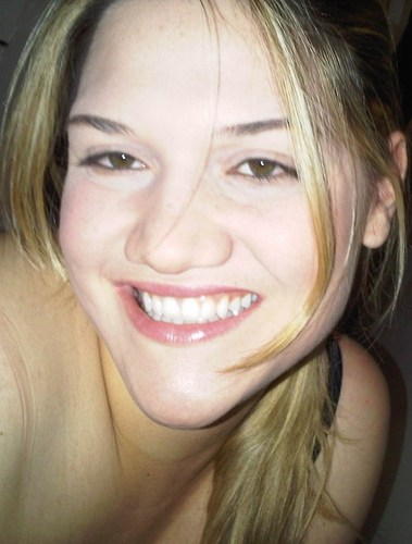 tabatamazzochin's profile picture. Brazilian journalist based in London. South America expert in history, culture, politics. Deep thinker. Vision-feeling photographer. Interesting soul. Aesthetic