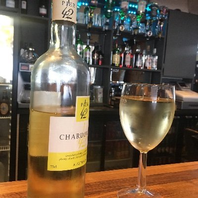 The hidden little gem of Marple.  Busy club with lots going on.  Sunday wine o’clock 2-6 - from £1.  Watch your sporting events on our 92 inch screen.