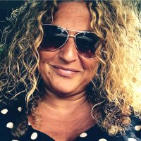 Carrie Niesman (@mommanies) 's Twitter Profile Photo