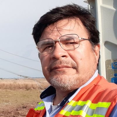 Ingeniero Civil, especialista en Seguridad y salud en el trabajo.