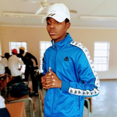Am to kind
Am shy not much
Am the pianist
Am the Singer
My role model is my parent
I like people....