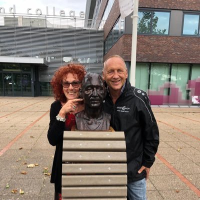 ECO-Coach, Minor Coachen Hanze, Fitte Frisse Fries, master coach, spreker, auteur met Berber van: ECO-Coachen een (r)evolutionaire visie op coachen en Ridder.