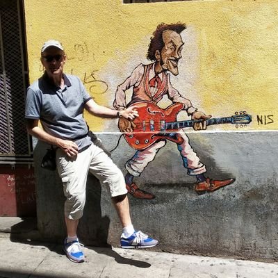 Gastronomía, vino, guitarra, música, libertarismo.
#PistaGuitarrera #PistaMetalera #PistaVinícola