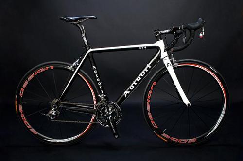 autuoricycles's profile picture. Quality carbon road frames and TT frames straight out of Sebastopol