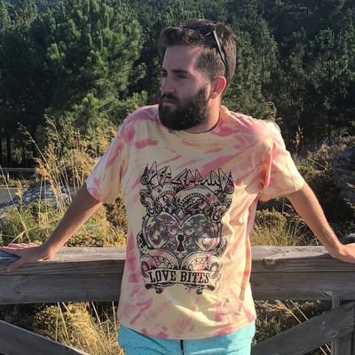 Tebeos, libros, cine. Así en plan fotos bonitas.
Instagram culturaquemarropa