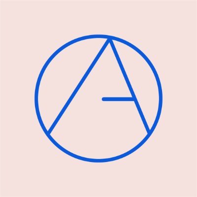 We are a full service design agency. We specialise in web development, graphic design & business branding // Instagram: @avenuedesaxe