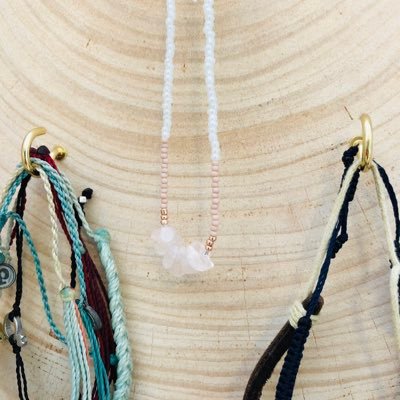 artsandclasps's profile picture. Necklaces handmade by me! my etsy: https://t.co/atUT8ZVGCO #jewelry #etsy #etsyshop #chokers #shop