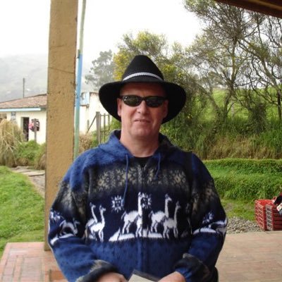 I am a very simple man who love life. I am a proudly father of two and a widower