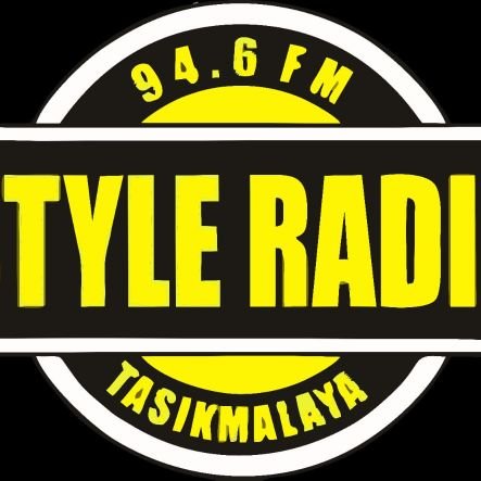 Official Twitter Style Radio 94.6 FM | Station For Your Life! | https://t.co/gTnpJaGSDG | SMS/Line/WA:  0811 211 911