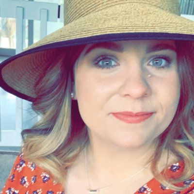 Wife. Mom. Zane State College Assistant Director of Advancement Services. Dedicated to helping students pursue higher education. 💙🧡