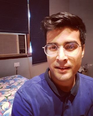 Robbsta54784415's profile picture. well am just simple  and talented with no talent