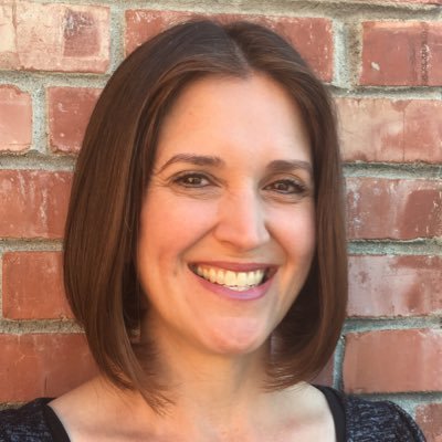 Communications @Adobe - Bargain hunter - Karaoke lover - Tweets a mix of biz & my own