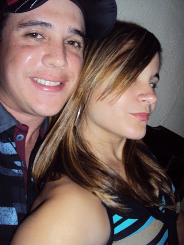 Quem me conhece?Nunca Esquece!quem provou?adorou!quem naum quis?se arrependeu!me entender,impossivel!me amar? inevitavel!me esquecer?tenta! mais eu acho dificil