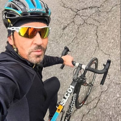 martink45492820's profile picture. Goutte après goutte l'eau finit par creuser le marbre. ❤️🥀