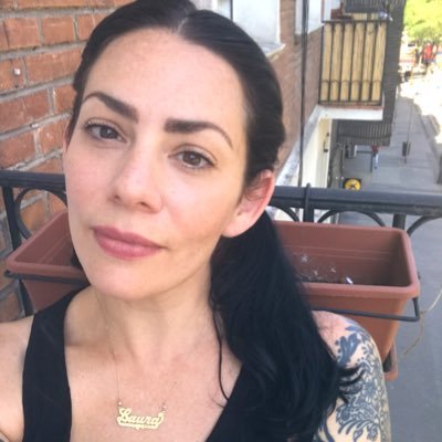 Laura_Wyant's profile picture. Freelance digital strategist & writer/editor 📇📝📚 Good humans only, please.