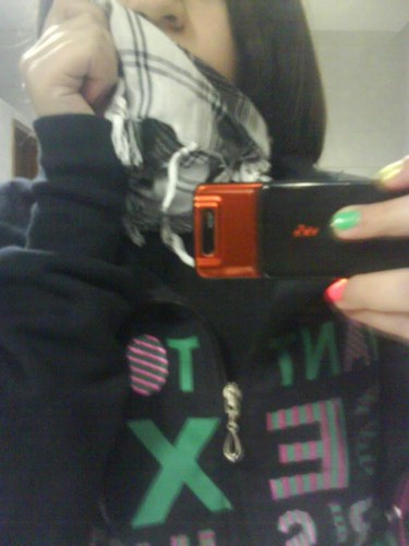 Soou uma meniina que ama muiito a restart e soo colorida haha *-*
since : 1/10/10