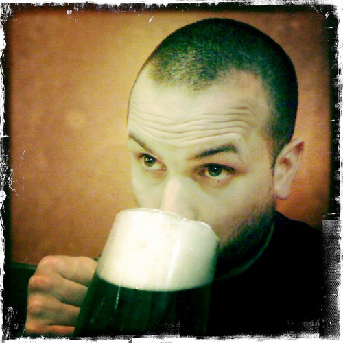Y_istheskyblue's profile picture. Sound recordist and very close personal chum of Mr Les Boomage.
