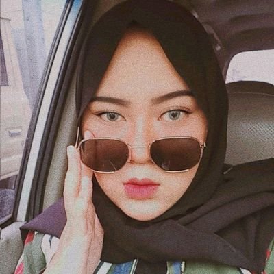 eh sorry ya gais tadi aku keliatan meckyyy.