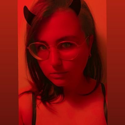 Hikarii_16's profile picture. y a ti que ye importa mi vida de mierda