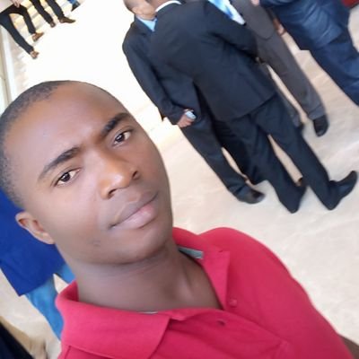 LimbitaCamara's profile picture. teint claire,taille 2,70m