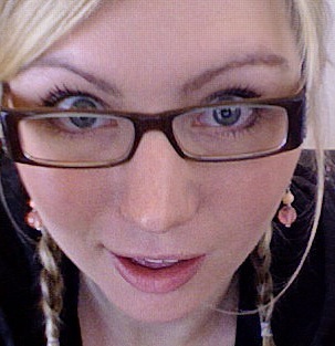 FeaturedBabe's profile picture. Co-Creator, Web Enthusiast and Mother.