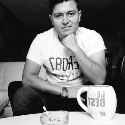 AlexAzuloso's profile picture. Si tú no trabajas por tus sueños, alguien te contratará para que trabajes por los suyos. Software Developer