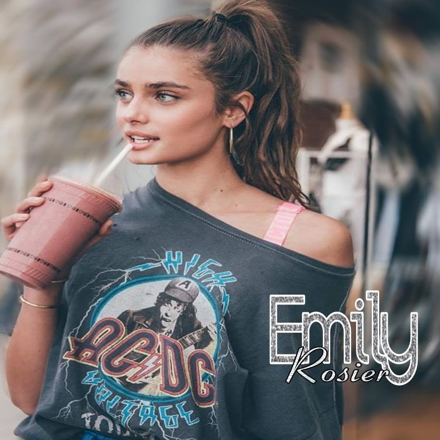 EmilyArianne's profile picture. Bruja | 26 años | diseñadora y modelo.