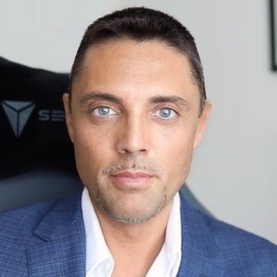 Award Winning Mentalist and Motivational Speaker. Two times 'Best Mentalist Europe'. Il Mentalista Italiano. World's Top Luxury Performer.