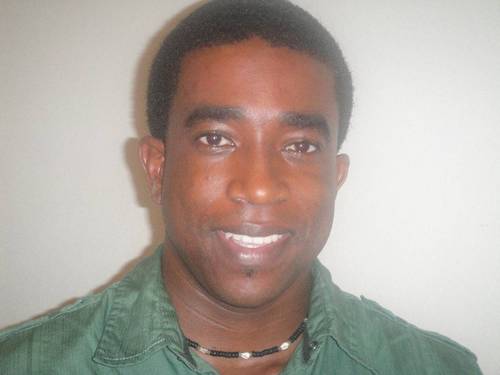 Determined christian entrepreneur providing Mobile Marketing Services, also a real gadget lover.