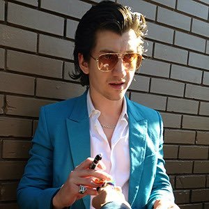 teddysturner's profile picture. dc comics, marvel, arctic monkeys, ravenclaw, feminist.